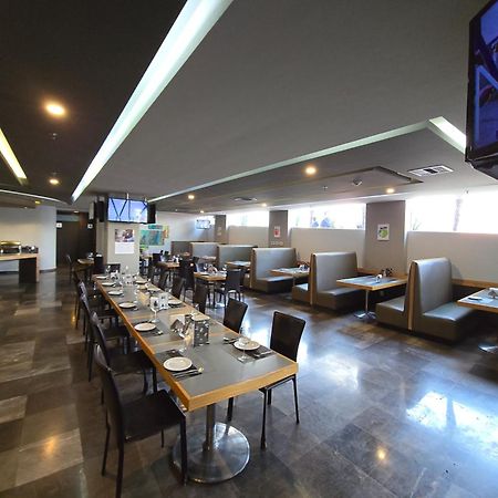 Ramada By Wyndham Mexico City Santa Fe Kültér fotó